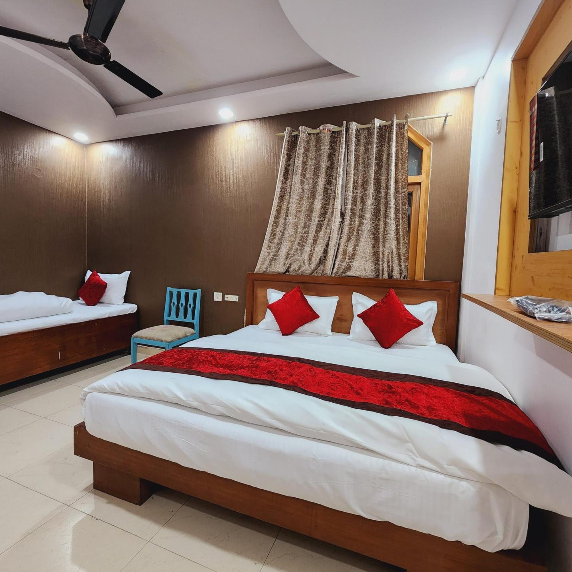Hotel Royal Afghan Nowe Delhi Zewnętrze zdjęcie