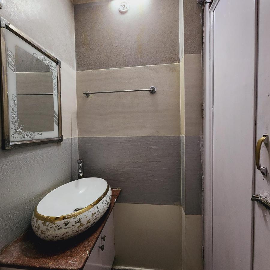 Hotel Royal Afghan Nowe Delhi Zewnętrze zdjęcie
