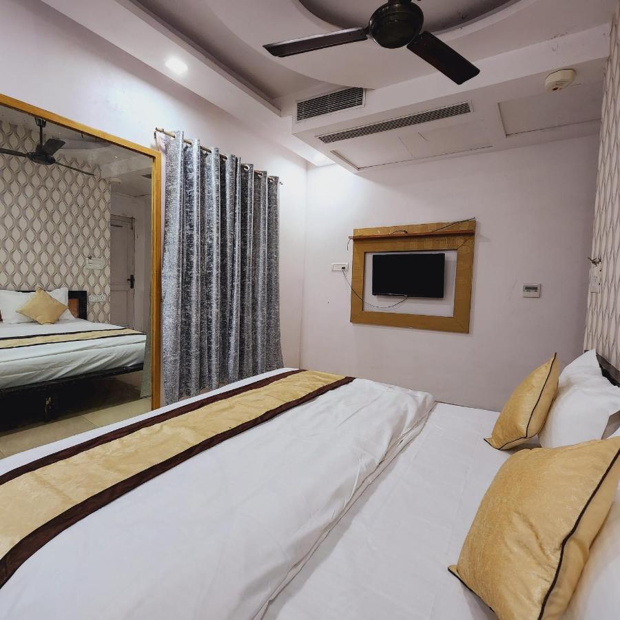 Hotel Royal Afghan Nowe Delhi Zewnętrze zdjęcie